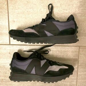 Ombré Black-> Gray New Balance 327 Size 8